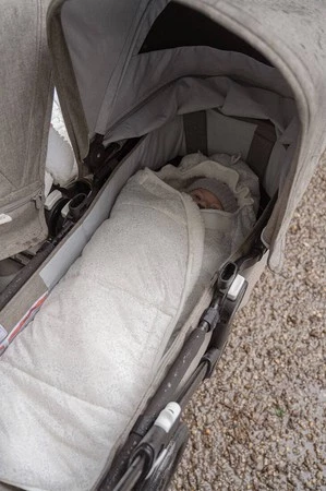 Lodger Wodoodporny wielofunkcyjny otulacz śpiworek z polarowym wnętrzem szary Taslon Drizzle