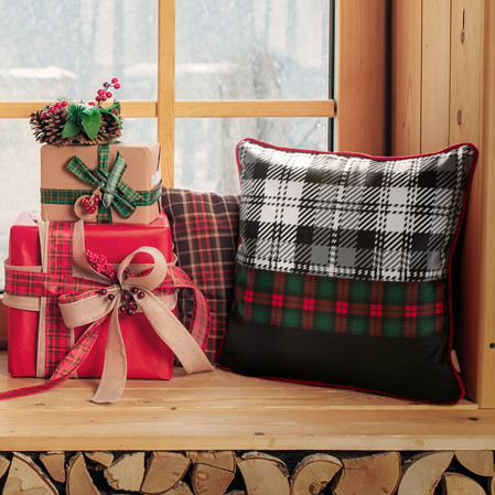 POSZEWKA ŚWIATECZNA SANTA02 45 X 45 CM CZARNY