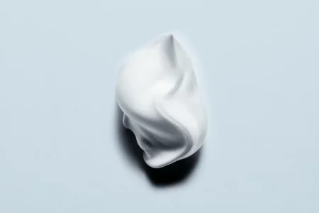 LIERAC HOMME PIANKA DO GOLENIA 150 ML