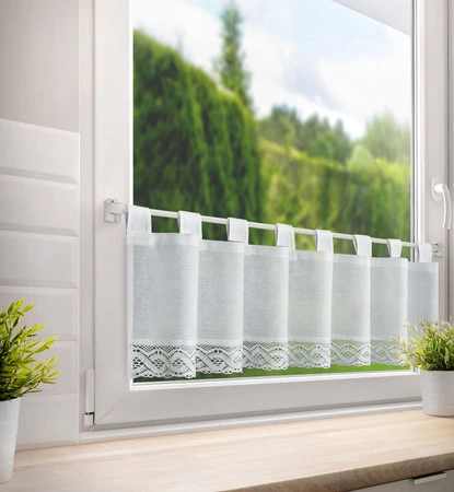 FIRANA GOTOWA VINCE NA SZELKACH 150 X 30 CM BIAŁY