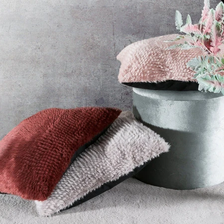 POSZEWKA FOX 45 X 45 CM BORDOWY