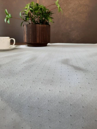 OBRUS ELLEN 140 X 220 CM BIAŁY