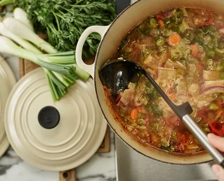 Joseph Joseph Chochelka silikonowa stalowy uchwyt Elevate