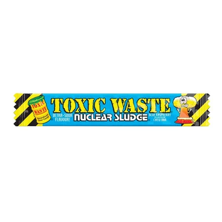 TOXIC WASTE NUCLEAR SLUDGE BAR RASPBERRY FLAVOURED CHEWY BAR Kwaśna guma rozpuszczalna o smaku malinowym 20g