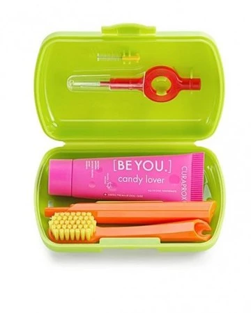 CURAPROX TRAVEL SET ZIELONY składana szczoteczka+szcz.międzyzębowe+pasta 10ml BeYou