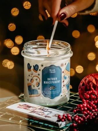 Woskiknot świeca sojowa Batonik Marcepanowy 300ml