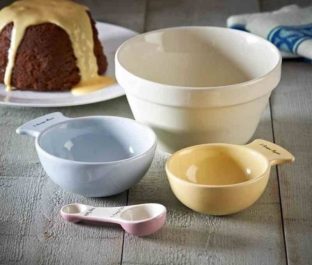 MC - Miska na pudding 1 l, kremowa