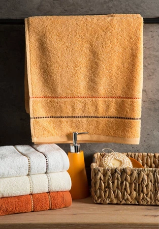 Ręcznik Suzi (06), 50 x 90 cm, Czarny