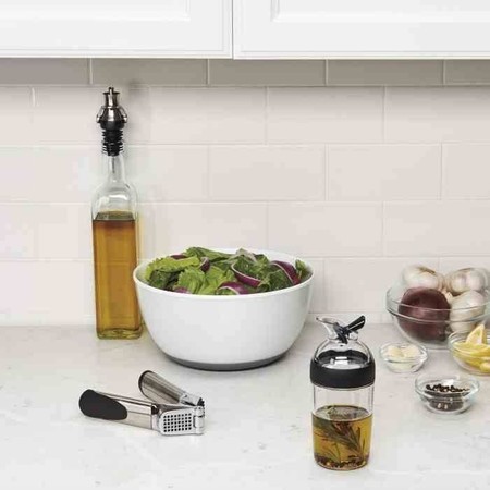 OXO-Shaker do dressingu 236ml. Czarny, Good Grips