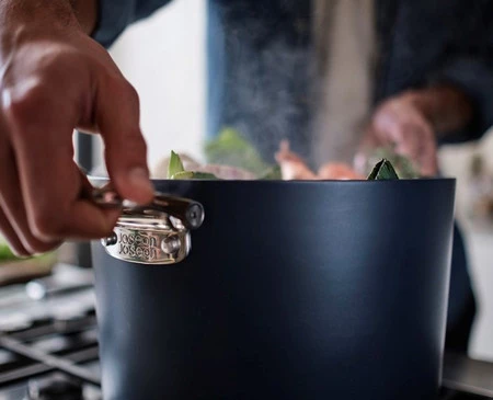 JJ-Garnek wysoki 25cm ze skł. uchwytami+pokr.Space