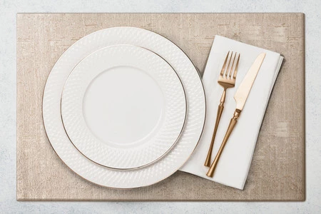 Obrus Colette 140 x 220 cm, Złoty