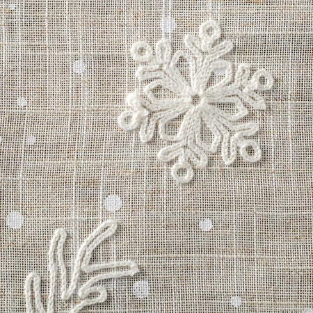 Świąteczny bieżnik dekoracyjny rozm.: 85 x 85 cm, kolor: beżowy