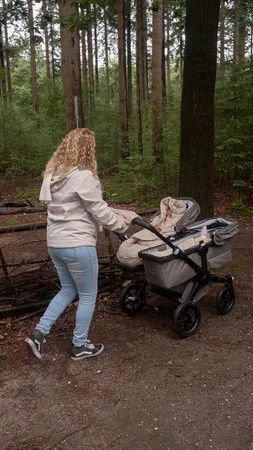 Lodger Wodoodporny zimowy śpiworek do wózka jasnobeżowy Taslon Birch