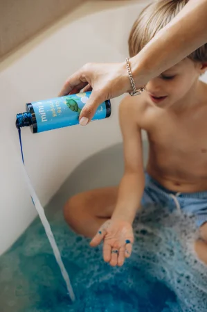 Mini U naturalny bąbelkowy płyn do kąpieli - guma balonowa dla dzieci od 1.dnia życia 250ml