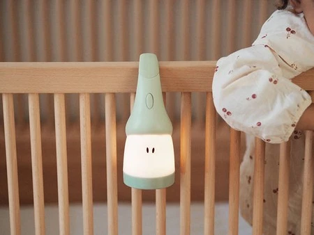 Beaba Lampka nocna LED przenośna z latarką Pixie 90h świecenia Sage green