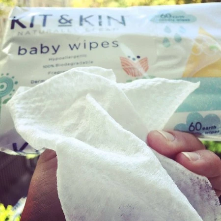 Kit and Kin, Biodegradowalne Bezzapachowe Chusteczki Nawilżane, 60szt