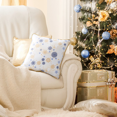 POSZEWKA ŚWIATECZNA CAROL01 45 X 45 CM BIAŁY