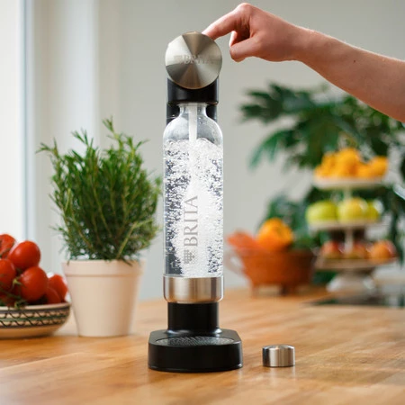 Brita Saturator sodaONE czarny - system nagazowywania wody + cylinder BRITA CO₂ + butelka plastikowa 0,8l