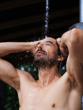 Yope Wood Żel pod prysznic Drzewo Gwajakowe, Mirra, Tonka 400 ml