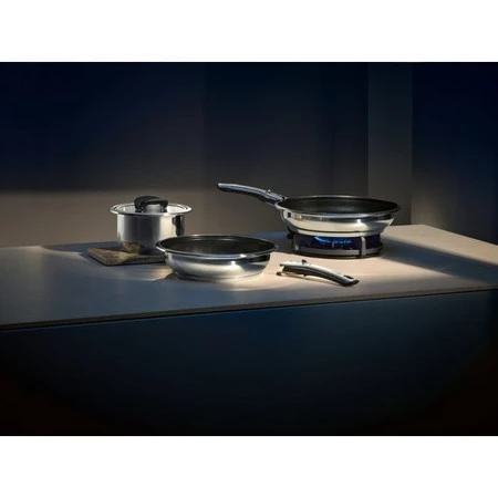 WMF-Korpus patelni z powłoką 24cm, Click andServe