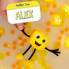 Glo Pals, Postać do kąpieli Alex - zestaw z dwiema kostkami sensorycznymi świecącymi w wodzie