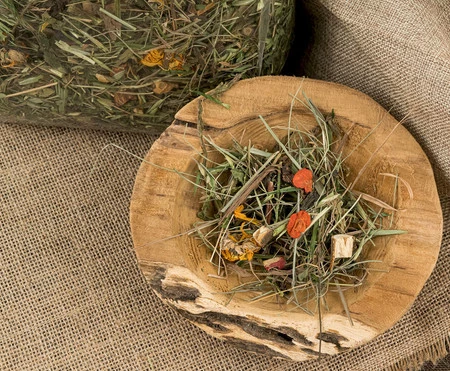 VITAPOL Vita Herbal Duo Snack Łąka ziołowa dla królika 500g