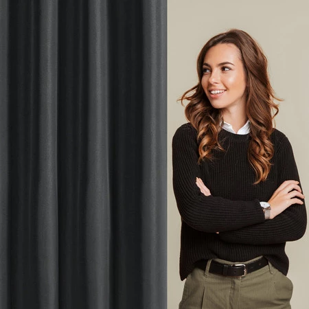 ZASŁONA GOTOWA RITA NA TAŚMIE 140 X 270 CM CZARNY