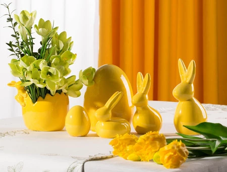 Ozdoba Wielkanocna, Figurka ceramiczna, kolor żółty, rozmiar 12 x 11 x 10 cm