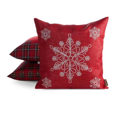 Poszewka świąteczna 45x45 cm – z haftem śnieżynek i błyszczącą nicią