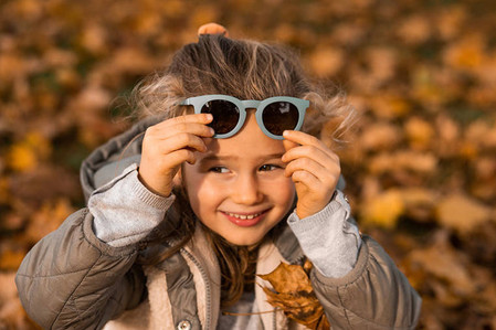 Beaba Okulary przeciwsłoneczne dla dzieci 4-6 lat Sunshine - Baltic blue