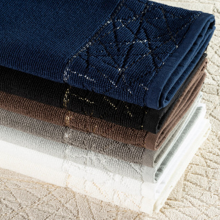 DYWANIK ŁAZIENKOWY NIKA (01) 50 X 70 CM BIAŁY