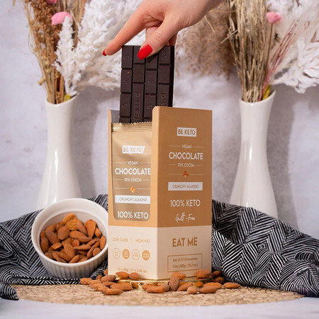 BeKeto Wegańska Keto Czekolada z olejem MCT chrupiący migdał 80g x10