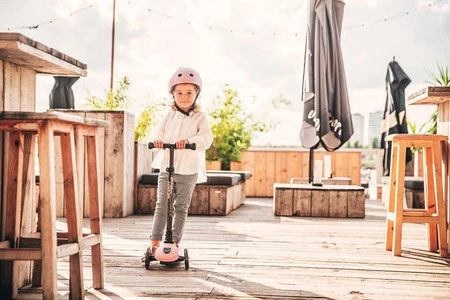 SCOOTANDRIDE Highwaykick 3 LED Hulajnoga składana ze świecącymi kółkami 3+ Rose