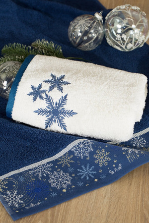 Ręcznik Świateczny Carol01 70 x 140 cm, Biały