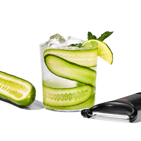 OXO Obieraczka Y czarna