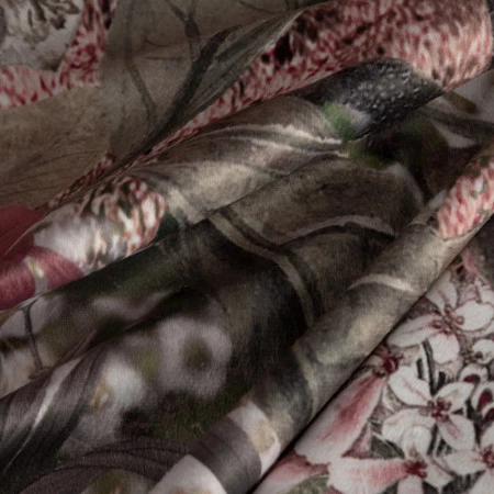 ZASŁONA GOTOWA GLORY NA TAŚMIE 140 X 270 CM ZIELONY