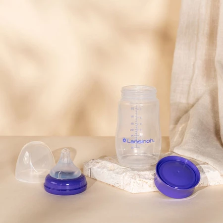 Lansinoh, Butelka plastikowa ze smoczkiem NaturalWave Teat, 240 ml