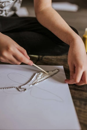 Janod Zestaw kreatywny Malowanie łańcuszkiem Pouring painting Kwiaty I love creativity 8+