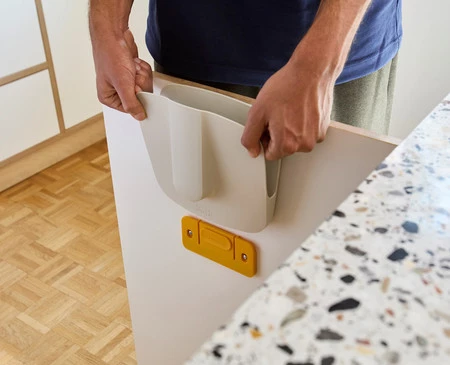 Joseph Joseph Zmiotka z szufelką w uchwycie CleanTech