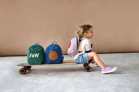 Lassig Plecak do przedszkola dla przedszkolaka sztruks Little Gang Rainbow lilac