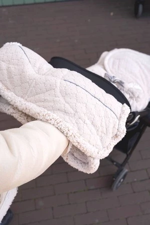Lodger Polarowa mufka do wózka jasnobeżowa Fleece Birch