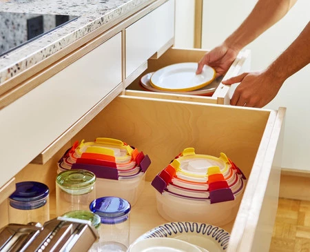 JJ-Zestaw 8 pojemników 16el. Nest Lock