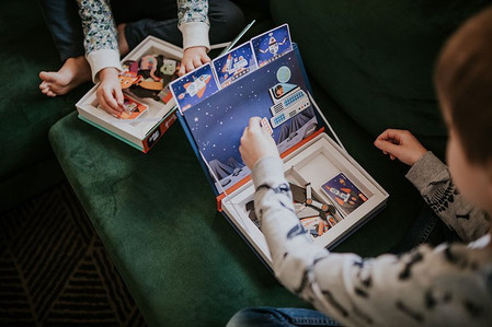 Janod Magnetyczna układanka Kosmos Magnetibook