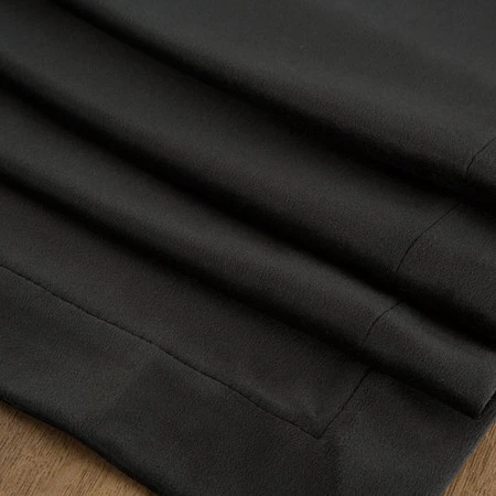 OBRUS MELINDA 30 X 40 CM CZARNY