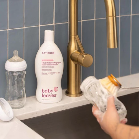 Attitude BABY LEAVES™, Płyn do mycia butelek oraz akcesoriów dziecięcych, bezzapachowy, 700 ml