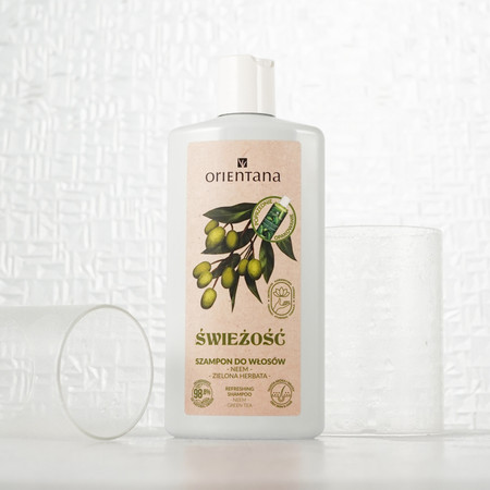  Orientana, Ajurwedyjski szampon do włosów Świeżość, neem i zielona herbata, 210 ml 