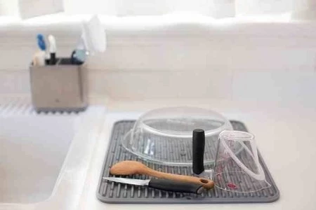 OXO-Mata do zlewu 28x32cm. Silikon szara GoodGrips