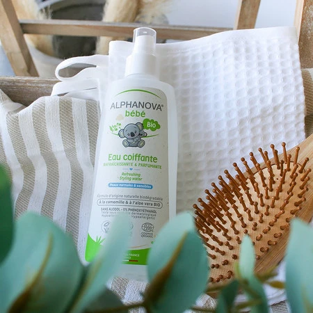 Alphanova Bebe Bio, Woda do rozczesywania i odświeżania włosów dla dzieci, 200 ml