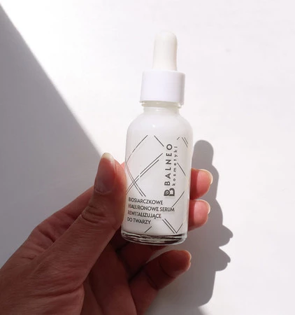 Biosiarczkowe hialuronowe serum rewitalizujące do twarzy