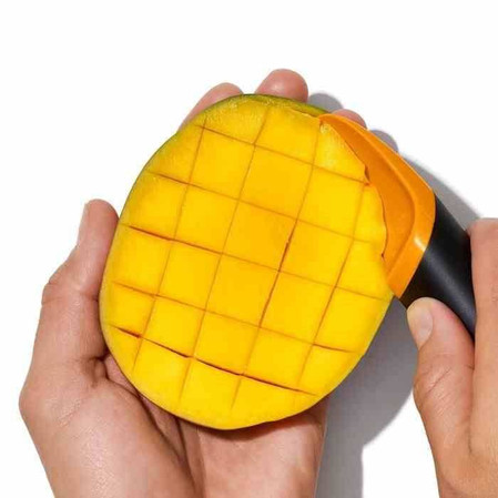 OXO-Krajalnica do mango 2w1 czarno-żółta GoodGrips